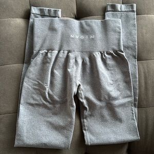 NVGTN contour legging. Size small.